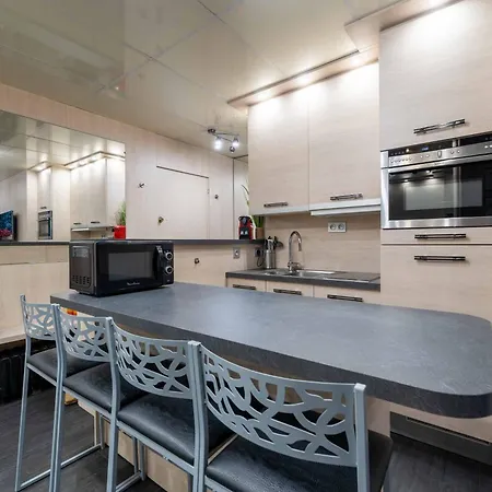 Appartement Ciel D Azur Avec Terrasse En Plein Centre Pres De La Croisette *